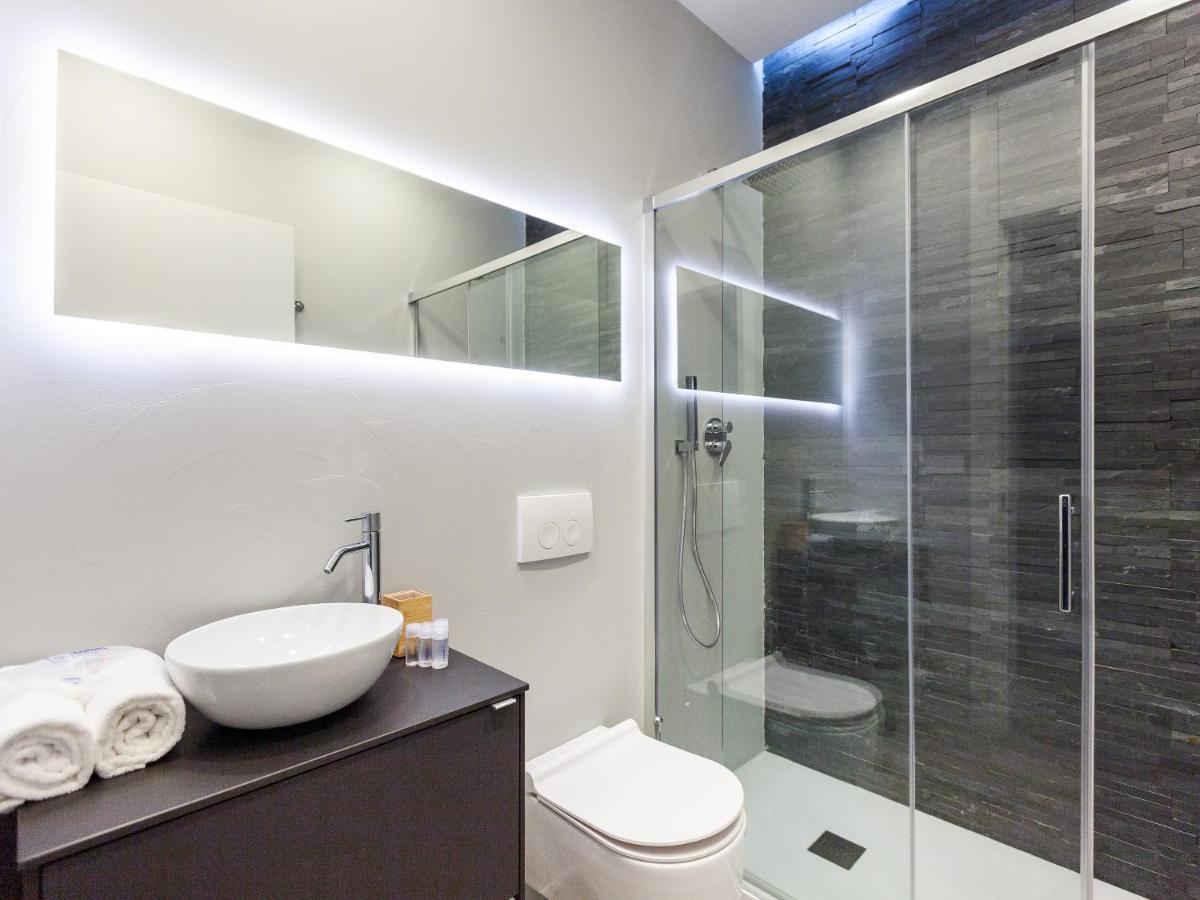 Easyhomes-City Centre Suites Milano Exteriör bild