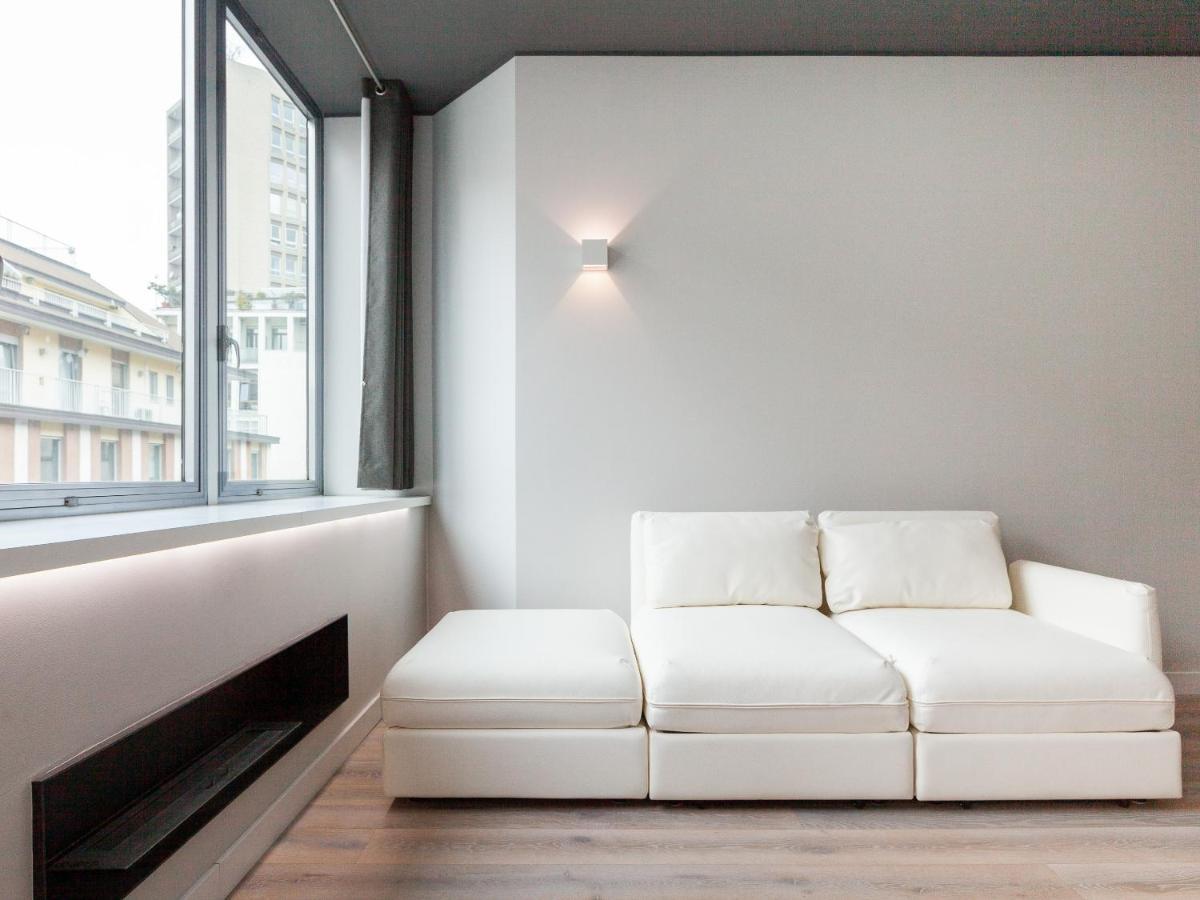 Easyhomes-City Centre Suites Milano Exteriör bild