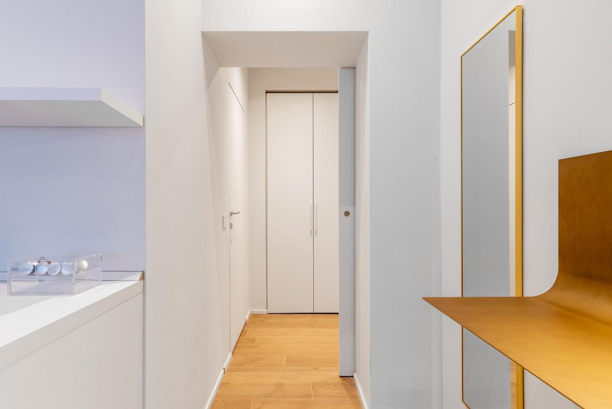Easyhomes-City Centre Suites Milano Exteriör bild