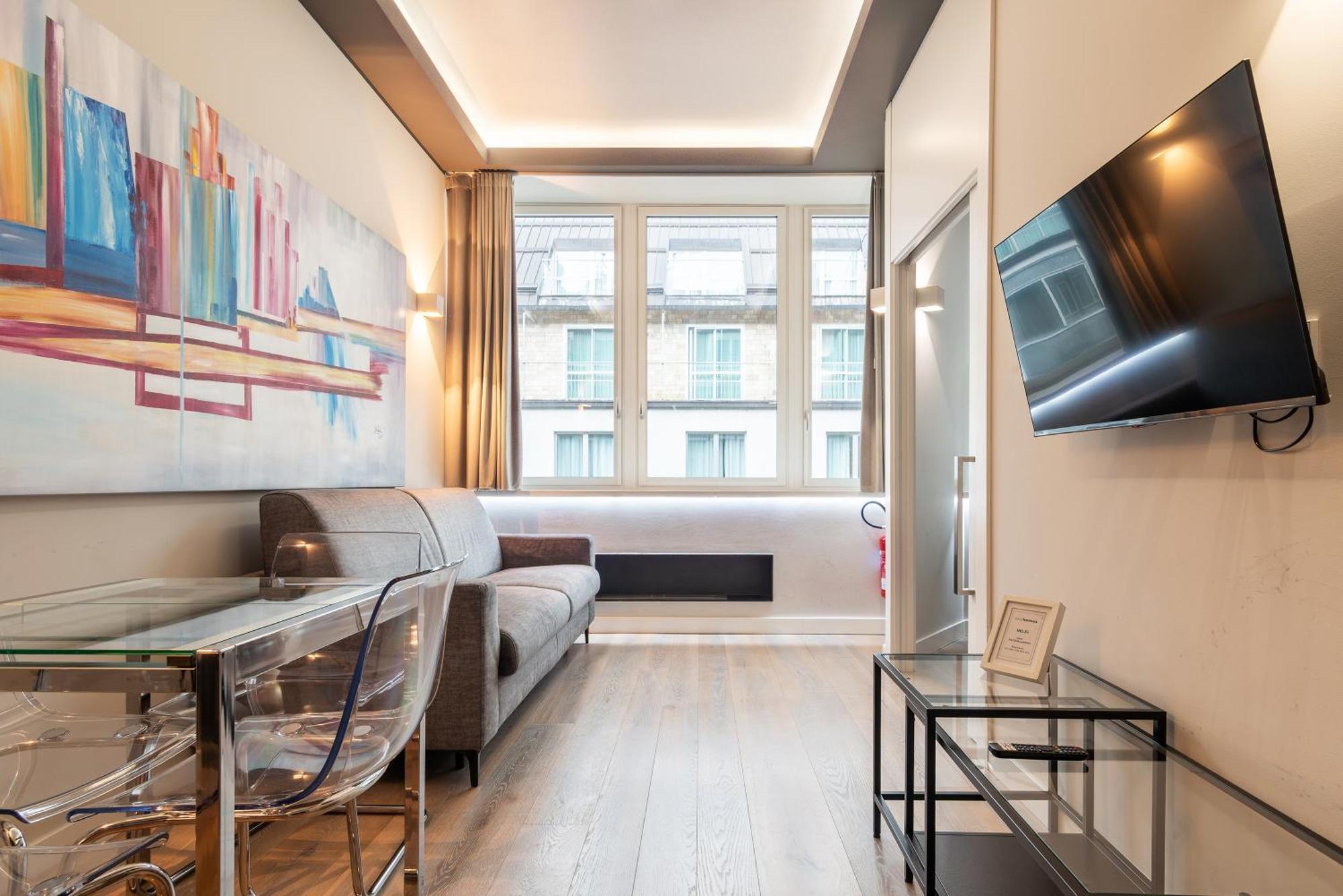 Easyhomes-City Centre Suites Milano Exteriör bild
